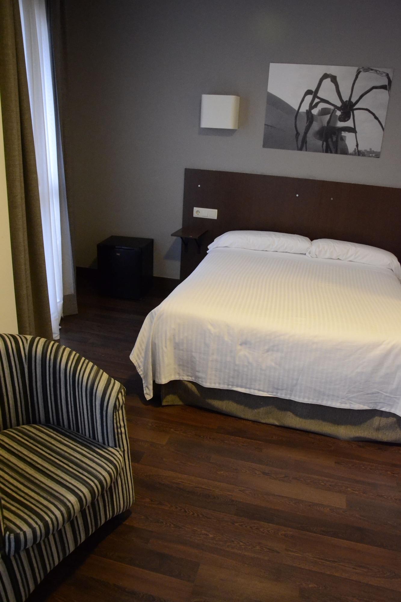 ซิริมิริ Hotel บิลเบา ภายนอก รูปภาพ