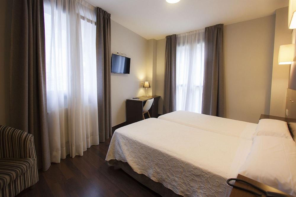 ซิริมิริ Hotel บิลเบา ภายนอก รูปภาพ