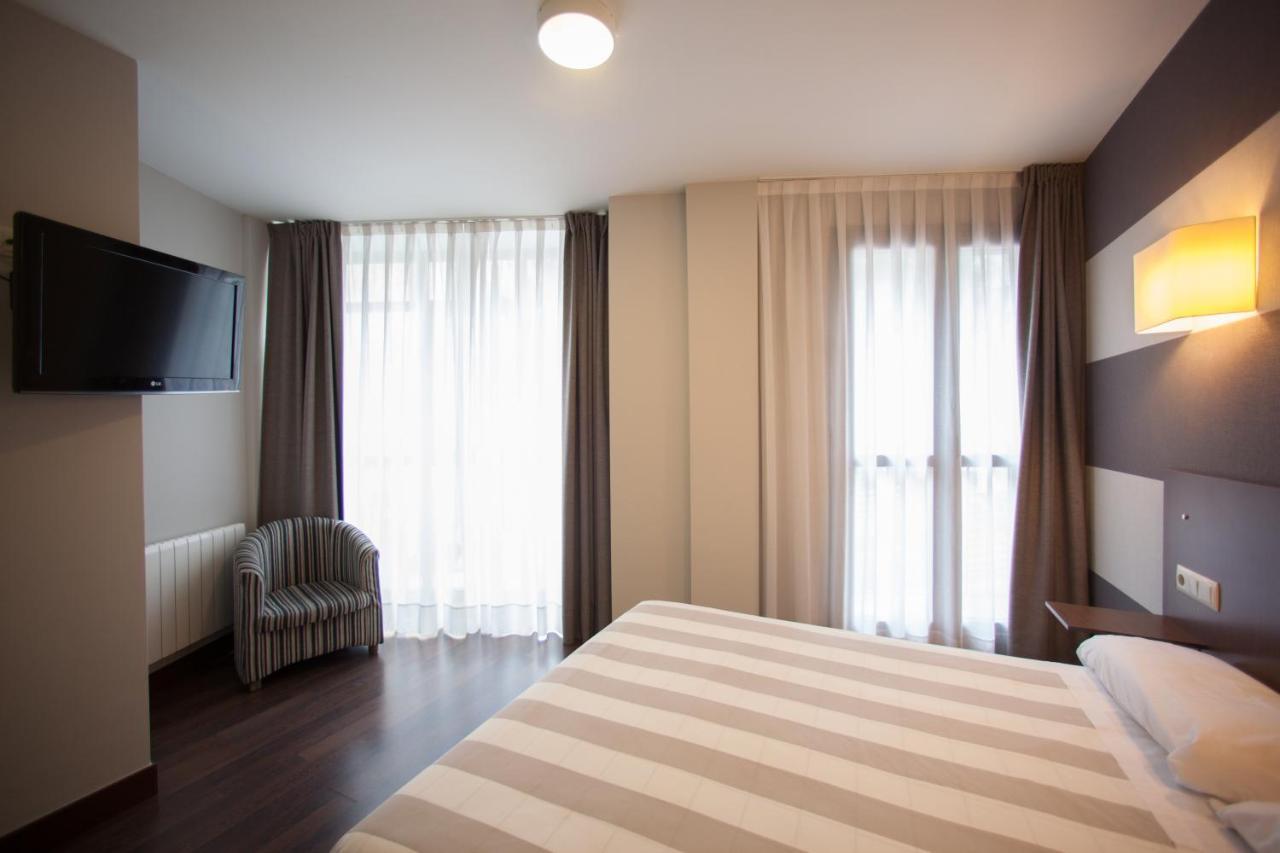 ซิริมิริ Hotel บิลเบา ภายนอก รูปภาพ