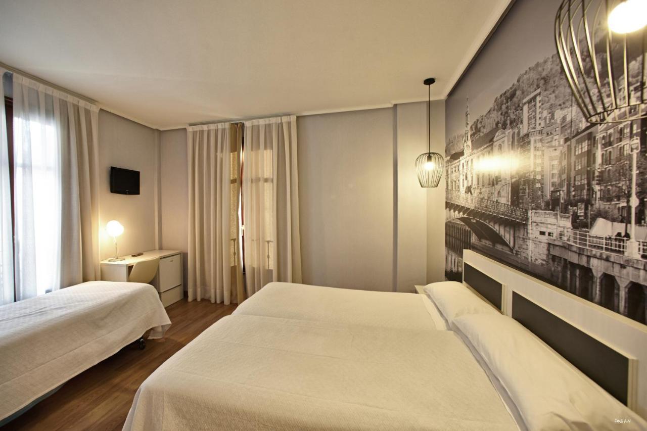 ซิริมิริ Hotel บิลเบา ภายนอก รูปภาพ