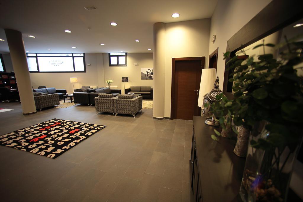ซิริมิริ Hotel บิลเบา ภายนอก รูปภาพ