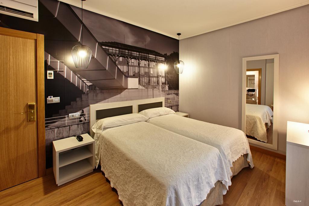 ซิริมิริ Hotel บิลเบา ภายนอก รูปภาพ